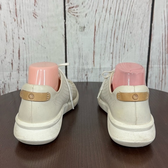 CLARK’s Unstructured Women's Cream Leather Sneakers Removable cushion Size 8 GUC - Picture 7 of 16